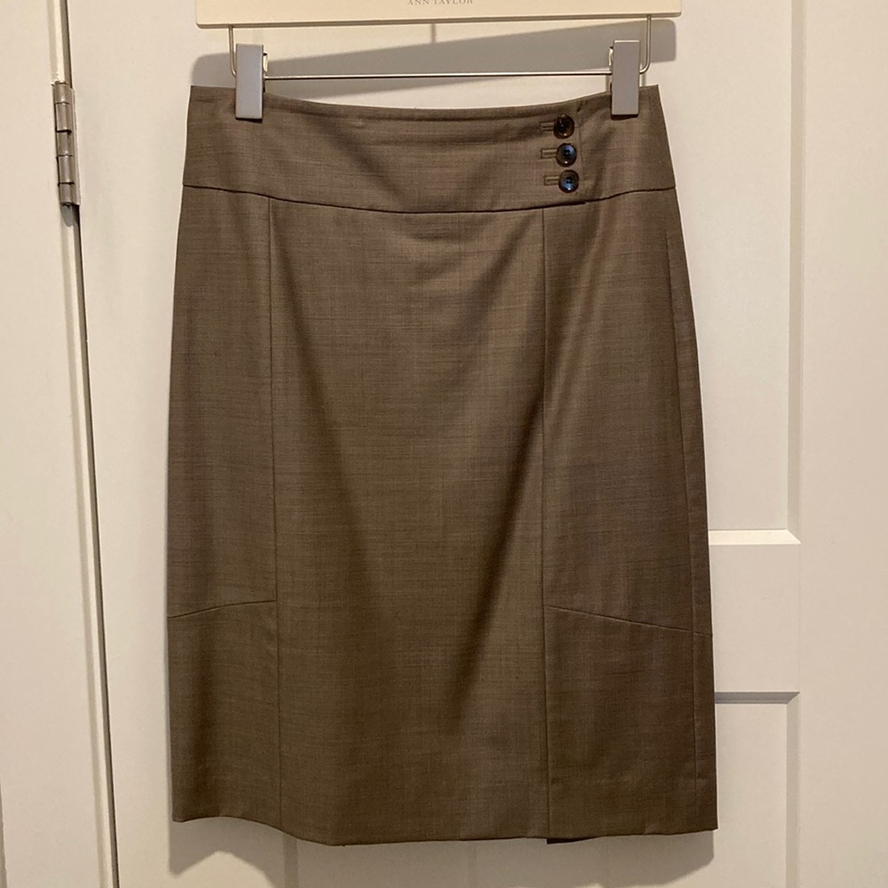 Beautiful Pencil Skirt ,Brown,size-0, excellent condition,87% Virgin wool,lined